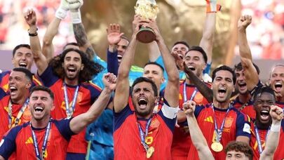 Spain captures second FIFA World Cup title as Torres sinks Argentina in extra time