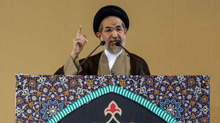 خطيب جمعة طهران: علينا أن نصون إنجازاتنا القيمة ونعززها باليقظة والثبات والتلاحم