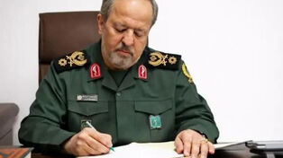 از ساختن قدرت دفاعی ایران دست نخواهیم کشید