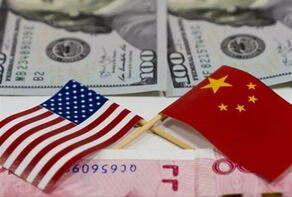 尴尬！“美国拿卖血卡中国脖子”？
