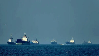 US Oil Reserves Hit a Half-Century Low; Washington Escalates Financial War Against Iran