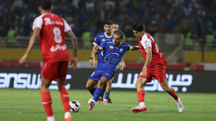 استقلال 1-1 پرسپولیس/ تساوی در نصف جهان، نمایش قابل قبول سرخابی ها در دربی 107+ فیلم‌گل ها