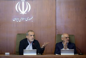 پزشکیان: همه دستگاه‌ها برای تداوم تولید و اشتغال تلاش کنند