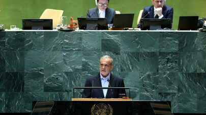 رئیس‌جمهور بدون تیم رسانه‌ای عازم نیویورک می‌شود