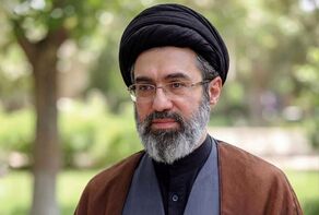 Leader of Islamic Revolution offers condolences over passing of Ayatollah Shobeiri Zanjani