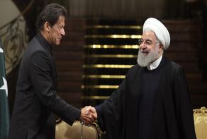 عمران خان يصل طهران اليوم للتوسط بين إيران والسعودية.. فهل سينجح؟