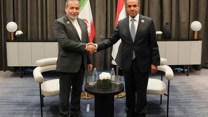 Iran, Egypt FMs meet in Baghdad