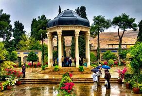    پناه بردن به سبک زندگی حافظانه در روزگار بلا و بلوا   