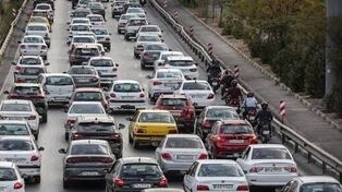 ترافیک نیمه‌سنگین در آزادراه‌های منتهی به تهران؛ هشدار پلیس درباره لغزندگی جاده‌ها

