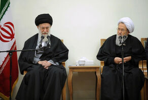 حضرت آیت الله خامنه ای رهبر معظم انقلاب اسلامی با صدور پیامی درگذشت روحانی خدوم حجت الاسلام طبرسی را تسلیت گفتند.