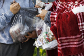 ترامب في مأزق.. طلبات إعانة البطالة في أمريكا تتخطى 15 مليونا