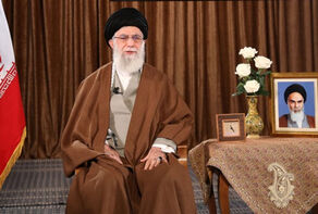 Spirit of Appealing for Change Existed in Imam Khomeini's Youth / American Nation is Ashamed of their Government