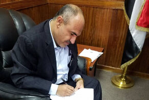 كاتب يمني: 