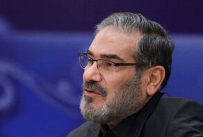 شمخانی: مدیریت در بخش دفاعی، باندی و سیاسی نیست