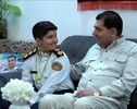 دیدار محمد مخبر با خانواده شهید شاهین شرفشاهی