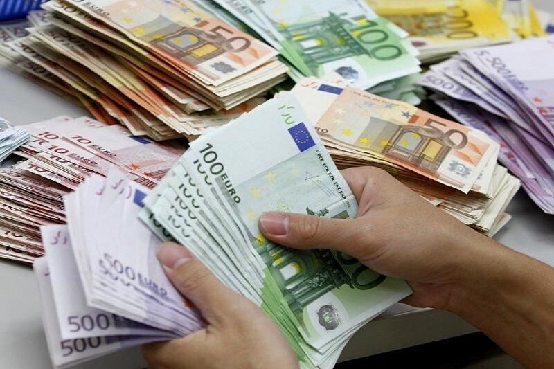 وام بانکی برای طلا، ارز و رمزارز ممنوع