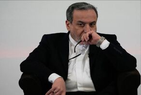 وزیر امور خارجه عزادار شد