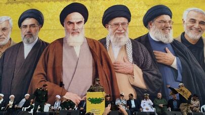 سردار نقدی:پدر موشک‌ها آماده است، تنگه هرمز بی‌اجازه مردم باز نمی‌شود!