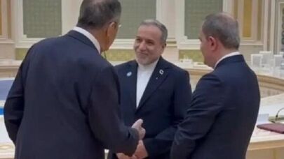 Iranian, Russian, Azerbaijani foreign ministers hold brief talks ahead of CIS summit