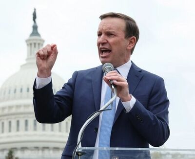 אמריקאים מתנגדים למלחמה עם איראן