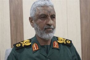 قائد القوة البحریة للحرس: لم یعد لأمریکا مکان فی مضیق هرمز
