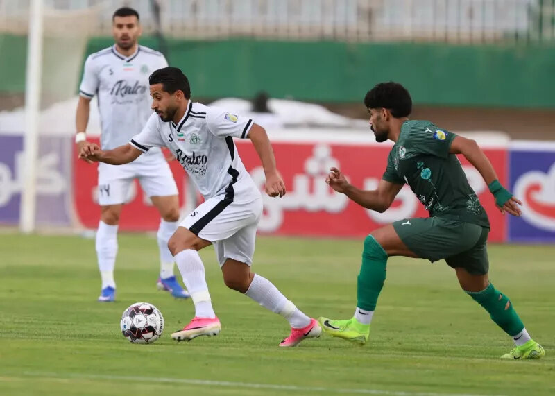 آلومینیوم اراک 0 -0 ذوب‌آهن اصفهان/ تساوی بدون گل در سایه درخشش دروازه‌بان‌ها